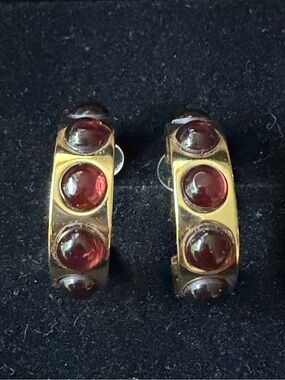 TRINA TURK 12-Karat Gold
Plated Tortoise Round Studs Hoops
Earrings